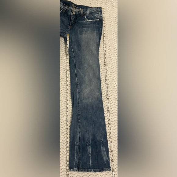 Bebe Blue Distressed Medium Wash Denim Embellished Low Rise Y2K Flare Jeans 29 - Picture 10 of 10